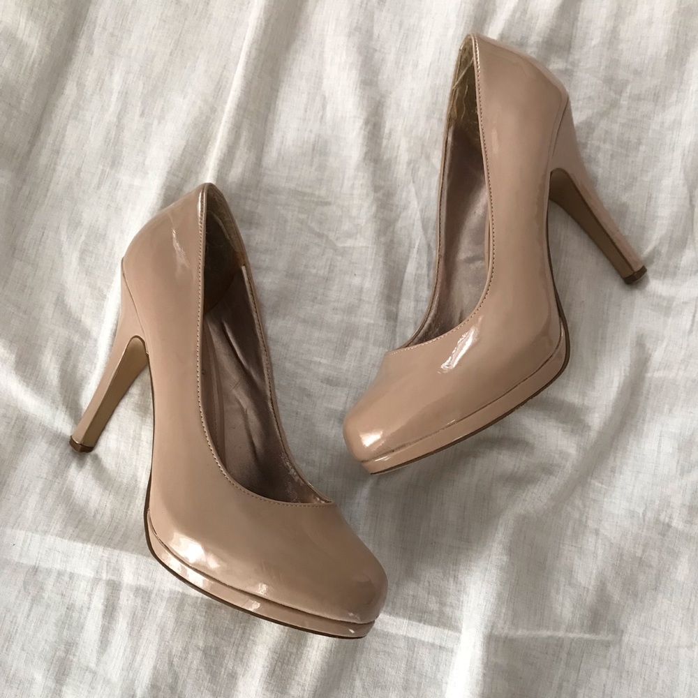 Basic Nude Pumps